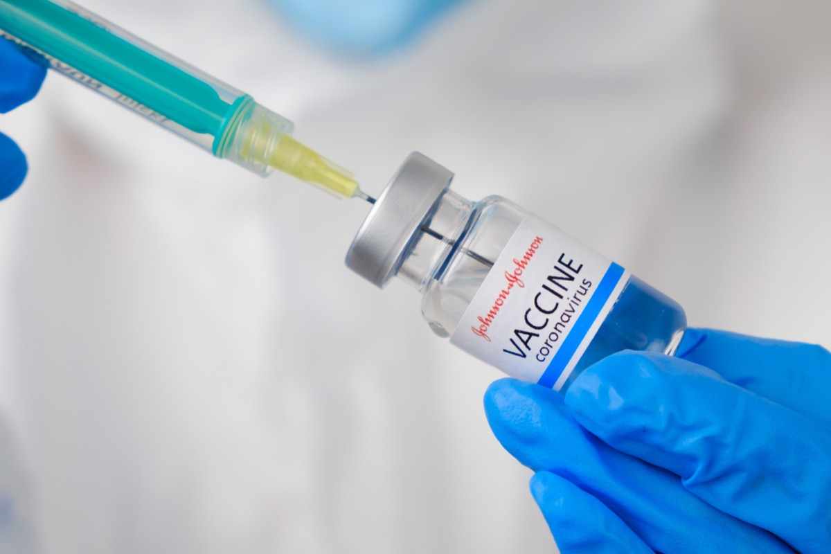 US covid clotting concerns vaccinations