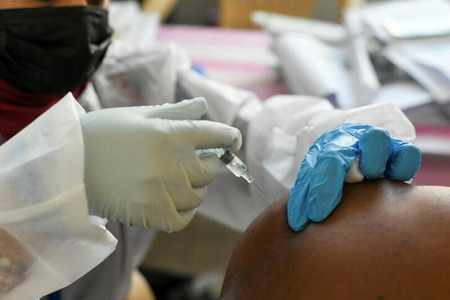abu-dhabi vaccinated protocols rules individuals