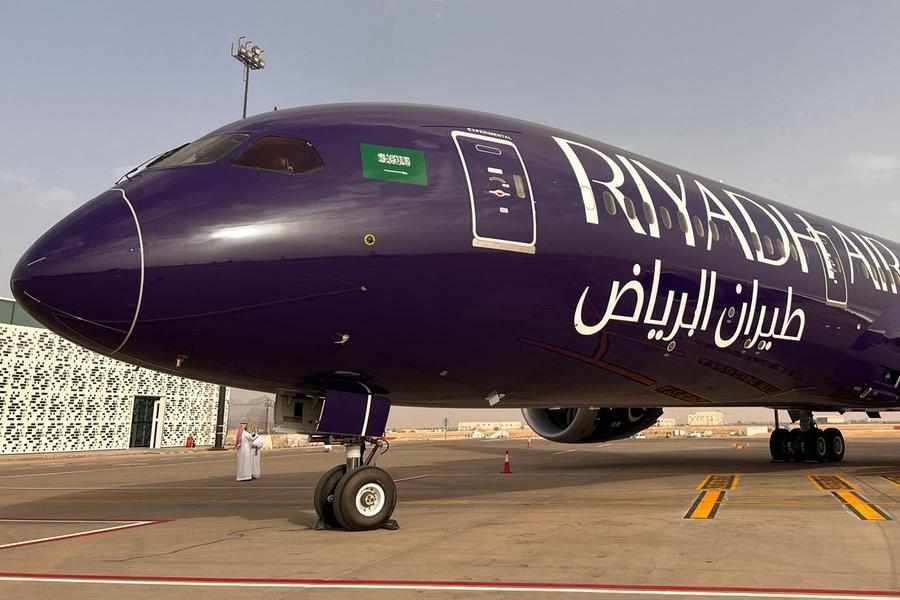saudi,riyadh,airline,pilots,boeing