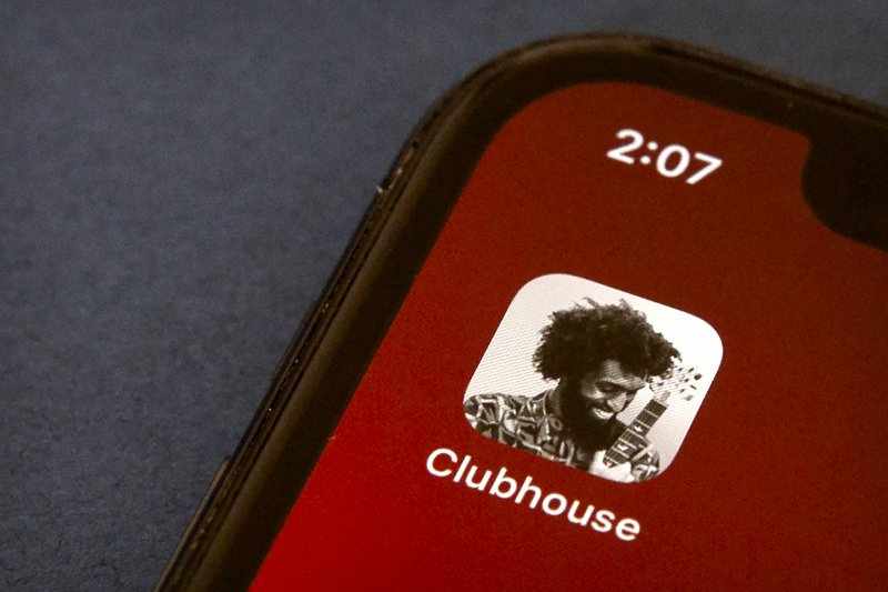 app clubhouse debates mideast oman