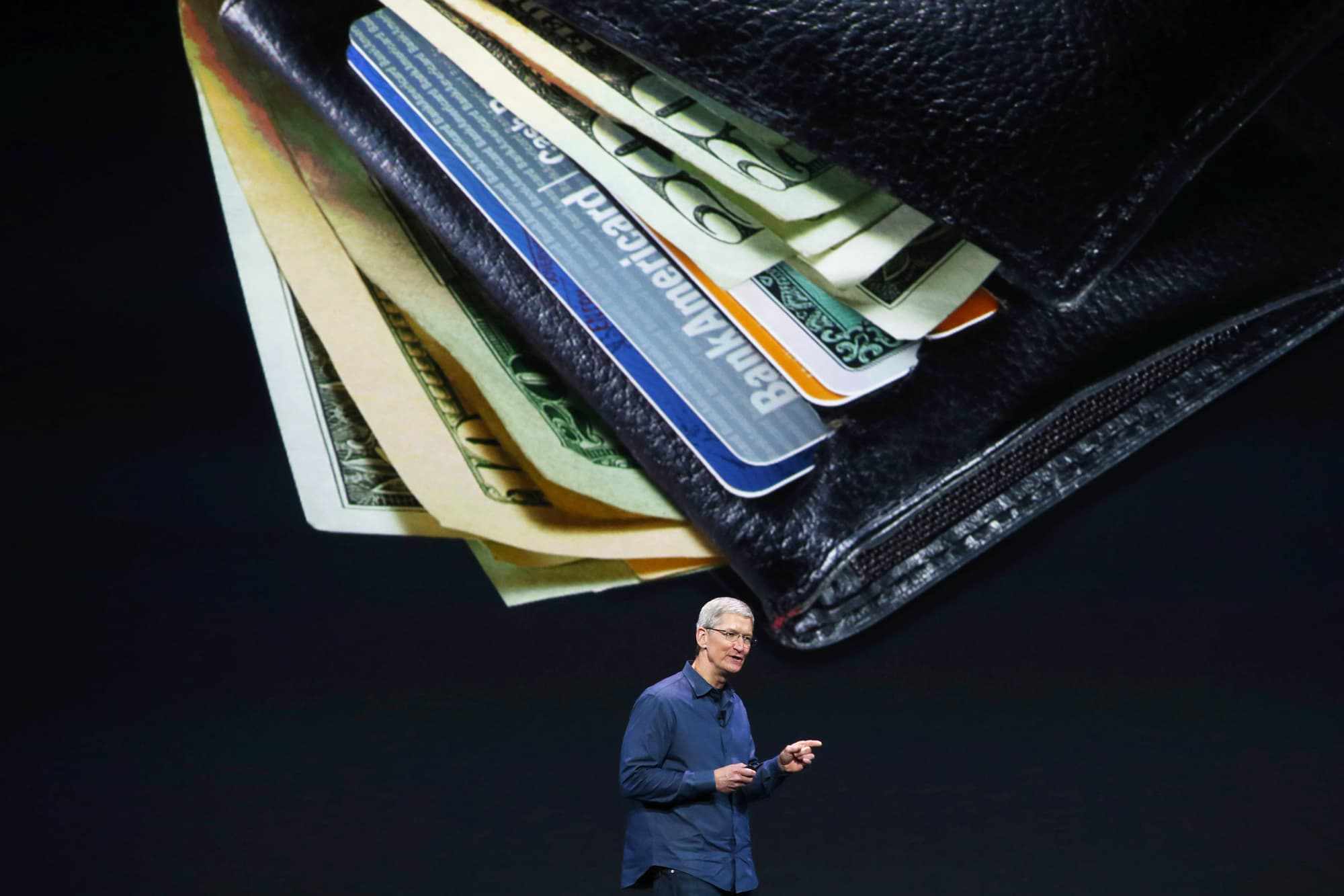 apple,tapping,iphones,together,pay