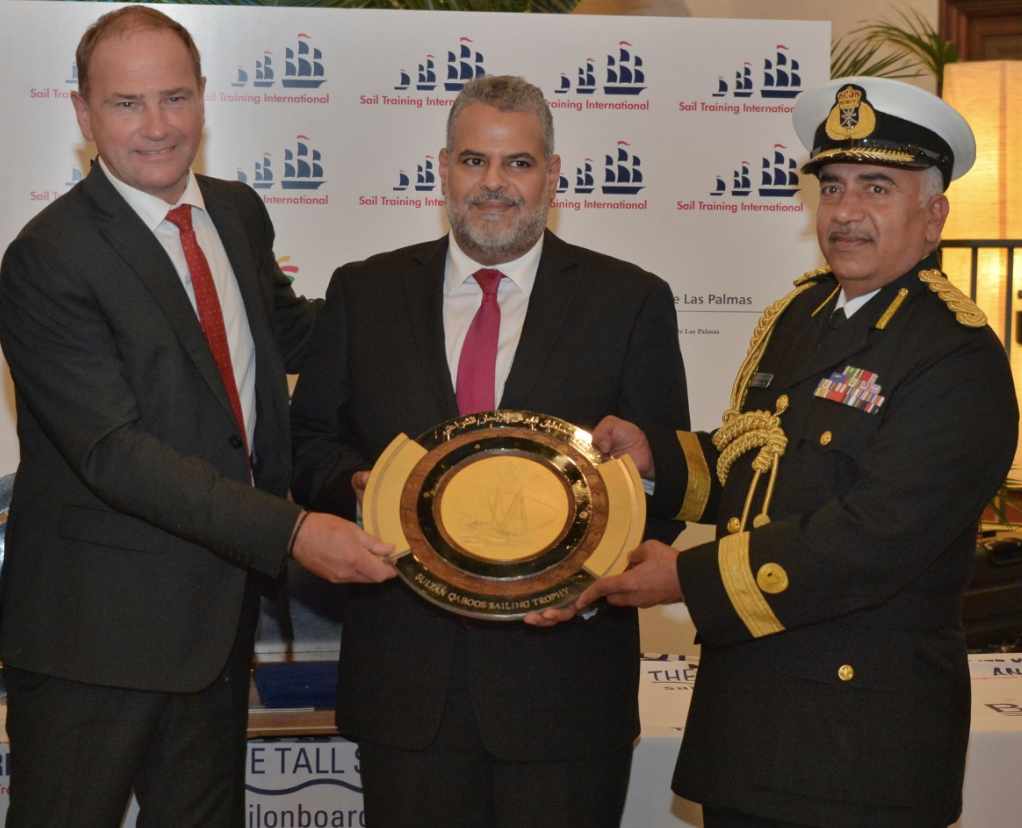award,ship,sultan,qaboos,sailing
