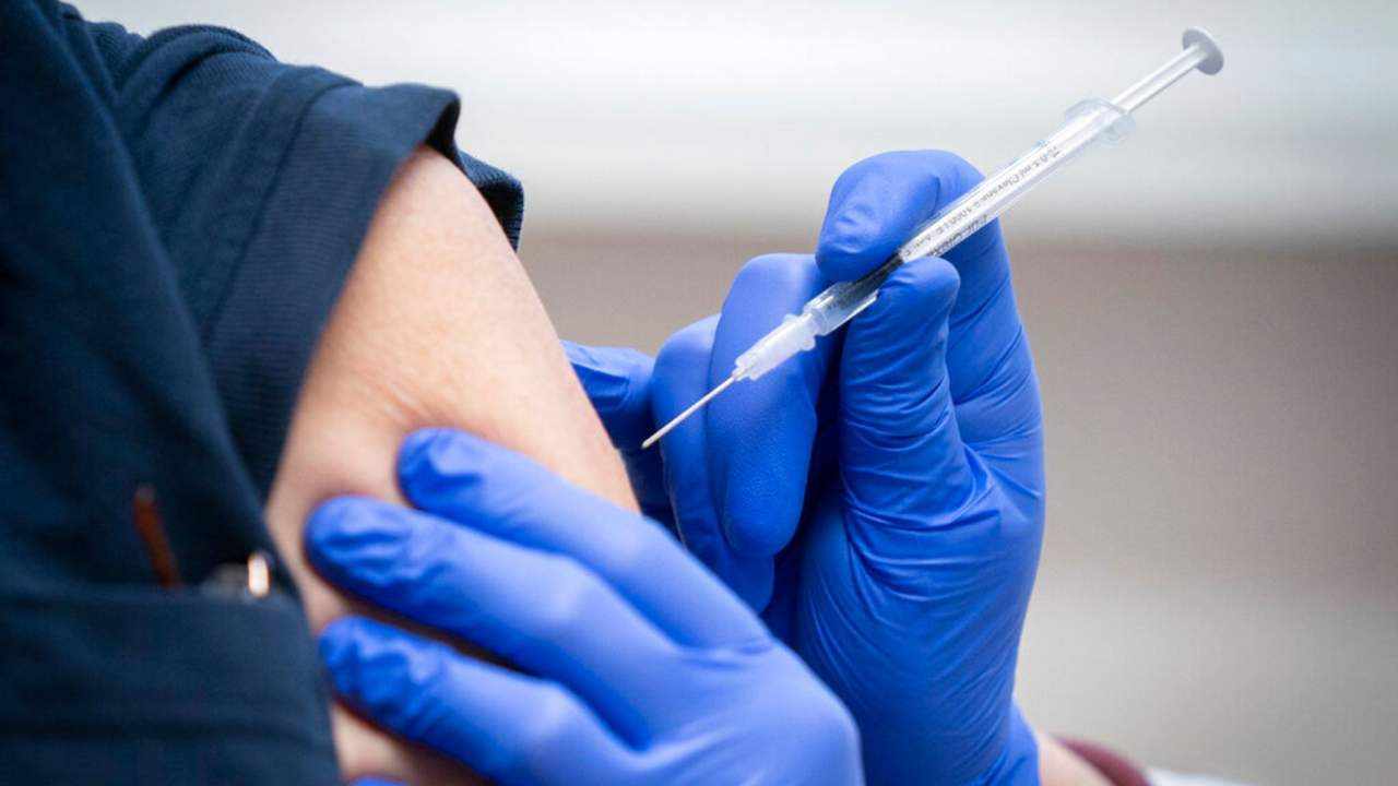 bahrain citizens residents booster vaccine