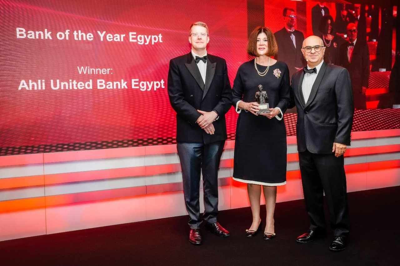 egypt,bank,uk,united,award