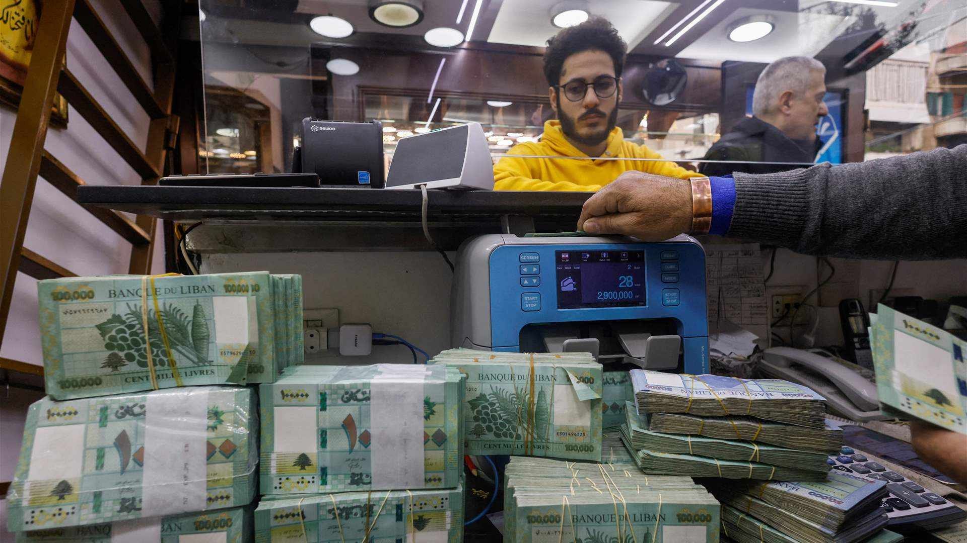lebanon,inflation,banknotes,printing,considers