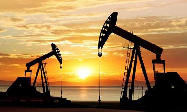 rising,oil,gain,barrel,futures