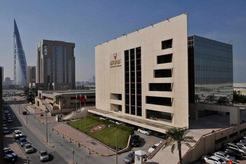 financial,sector,bahrain,role,khalifa