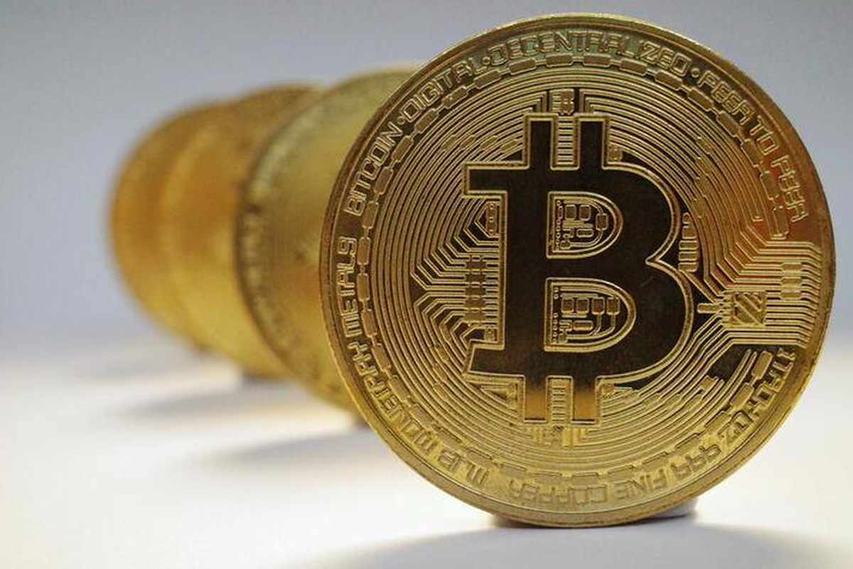 bitcoin,rivals,crypto,market,solana