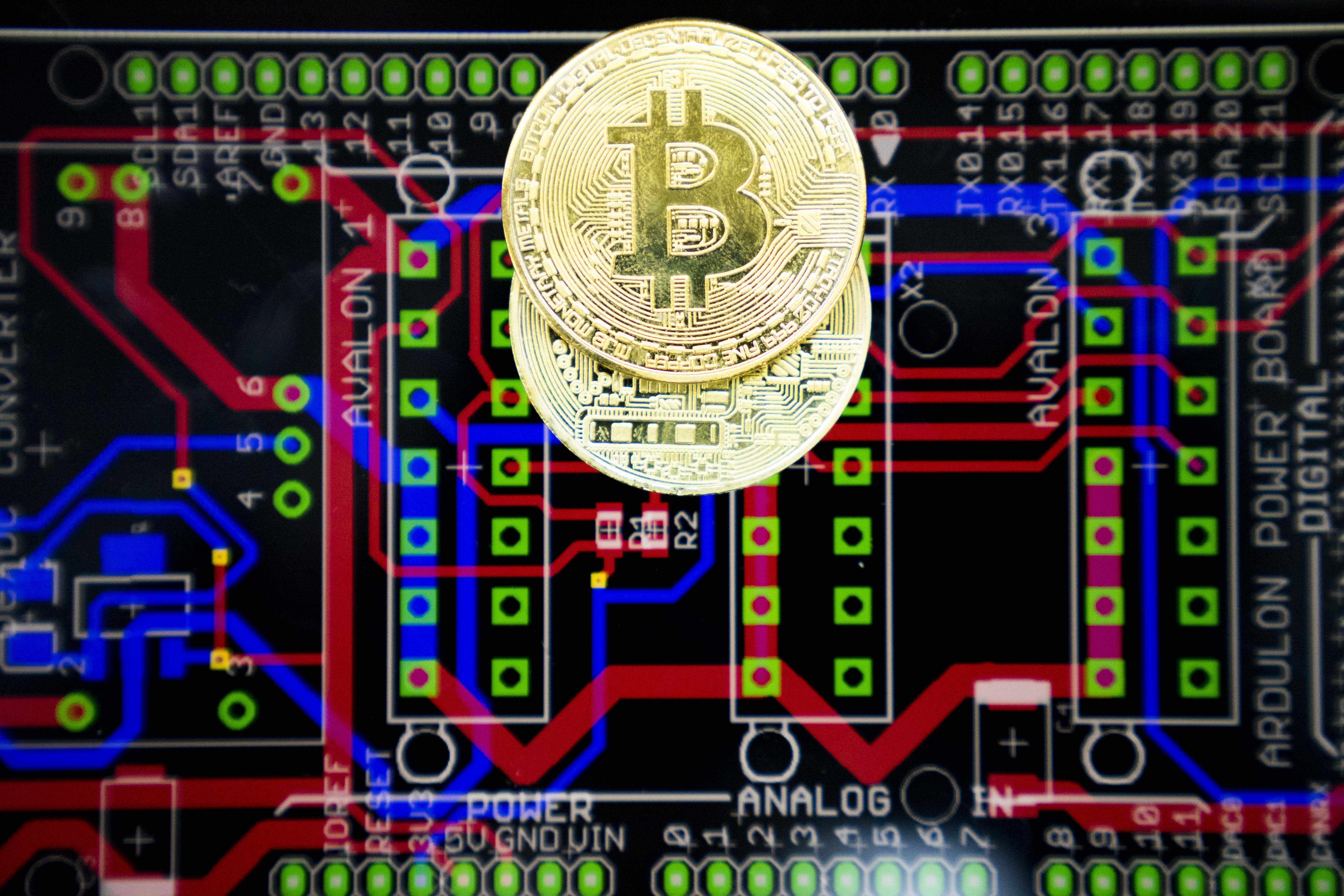 bitcoin fintech crucial predictions expert