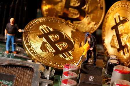 bitcoin pullback record slumps regulate