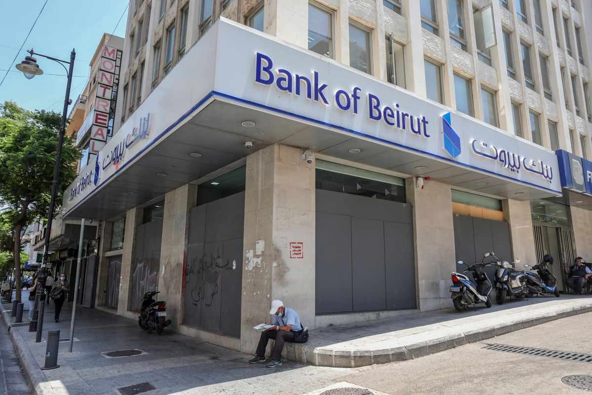clients lebanese banks cash bank