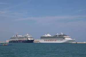 port,doha,passengers,cruise,ships