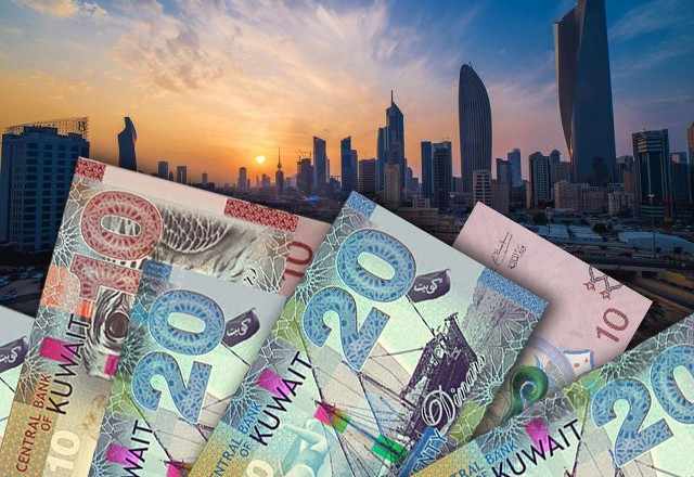 kuwait,reaching,loans,sees,dinars