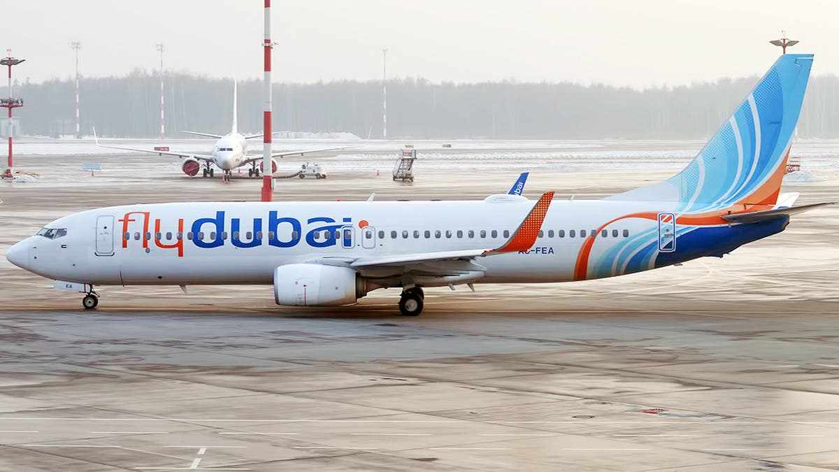 dubai airport airplanes collided gulf