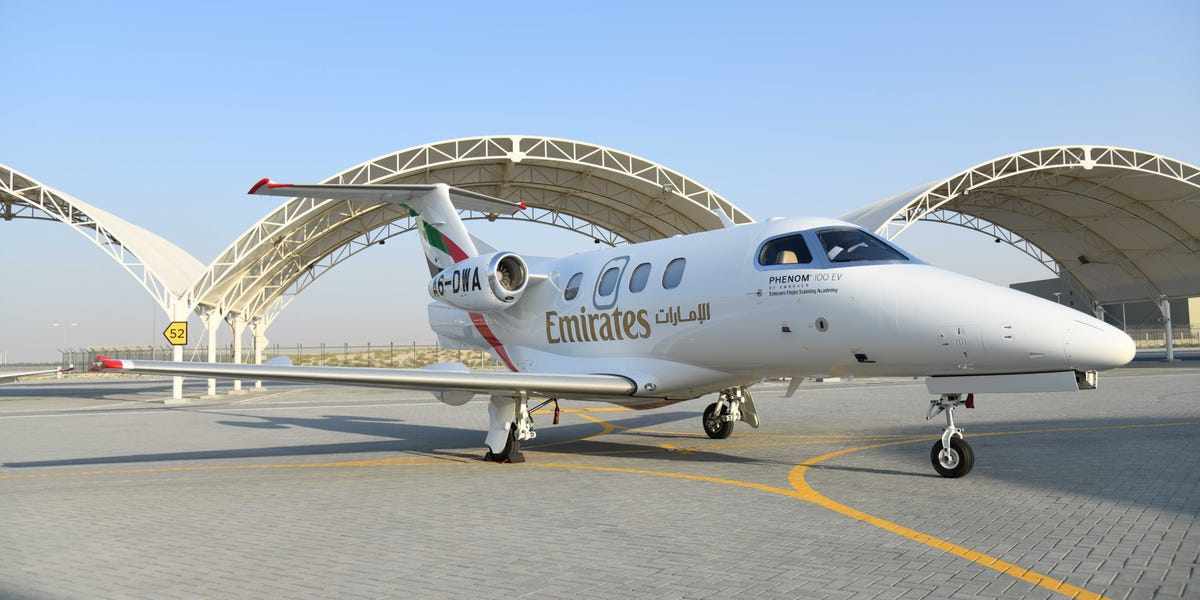 dubai,emirates,customers,launched,charter