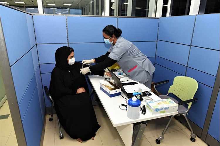 dubai employees customs vaccination campaign