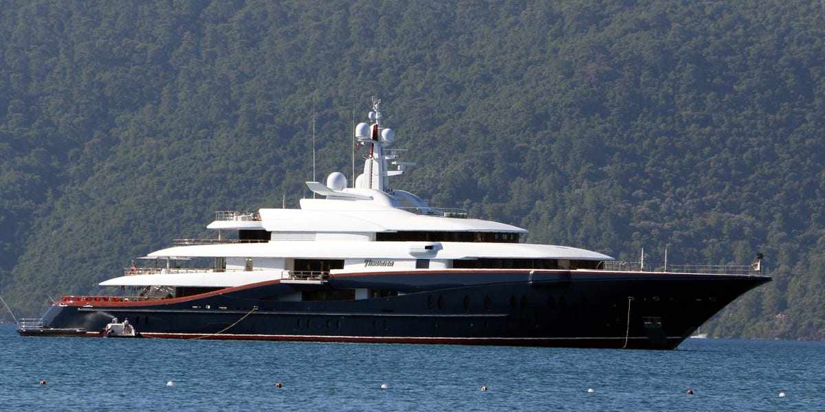 dubai,russia,oligarch,spotted,superyacht