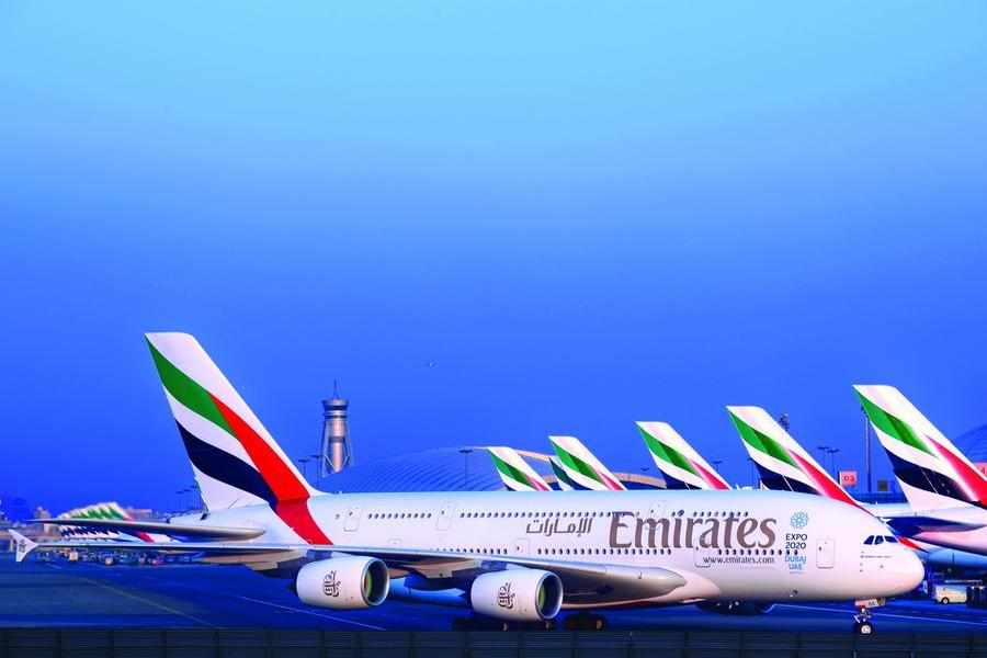 dubai,emirates,traffic,winter,inbound