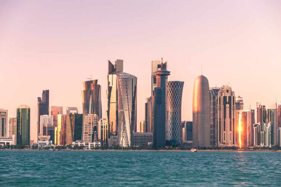 qatar,economy,grew,gulf,qatars