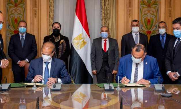 egypt electric agreement buses state