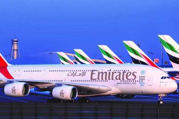 emirates,passengers,summer,airport,airline