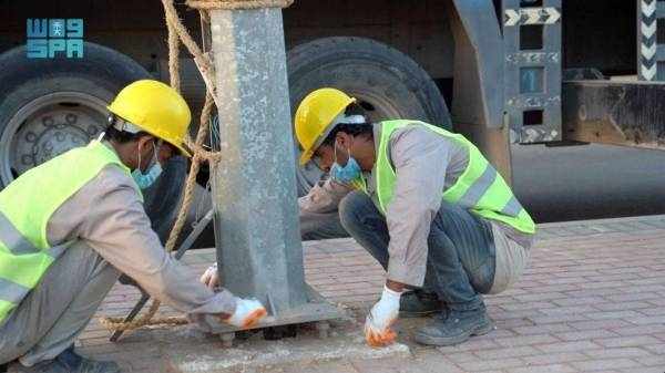 saudi,sector,riyadh,building,employees