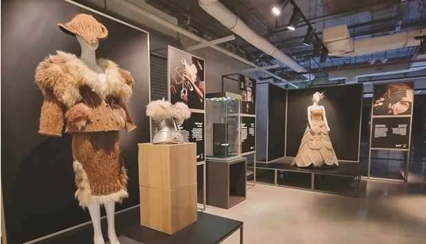 fashion,exhibitions,connoisseurs,enthusiasts,exhibition