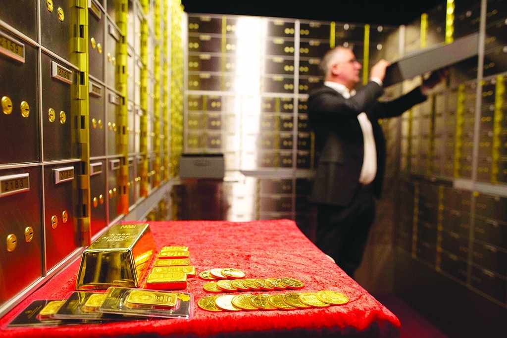 demand,kuwait,recent,gold,crises
