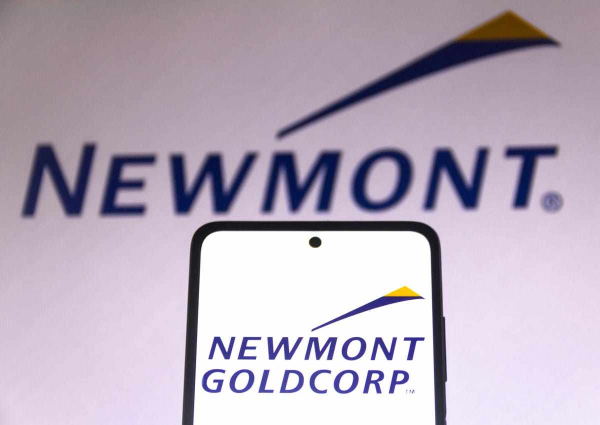 newmont,corporation,stock,gold,revenues
