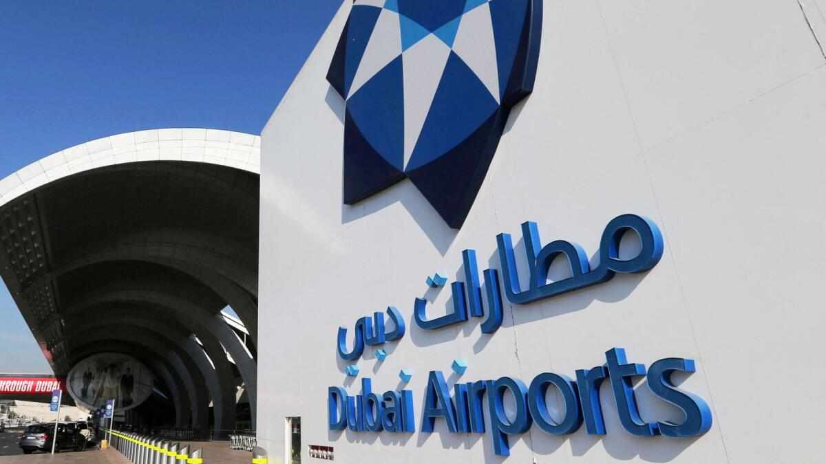 saudi,dubai,arabia,travel,airport