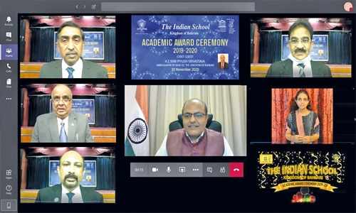 india bahrain school honour students