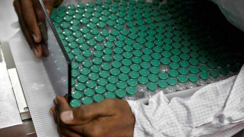 india covid vaccines december cases