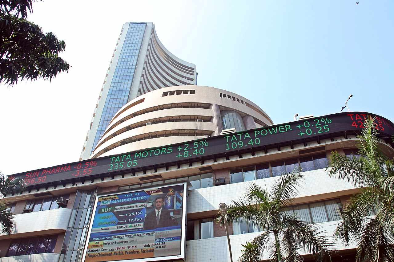 india gulf market stock expats