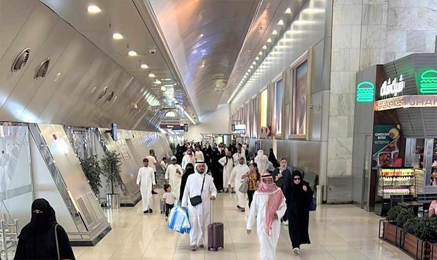 kuwait,airport,summer,criss,crossed