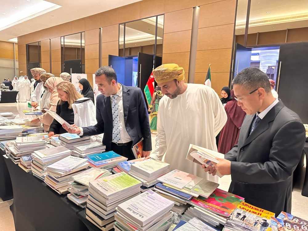 national,kuwait,embassy,books,distributes