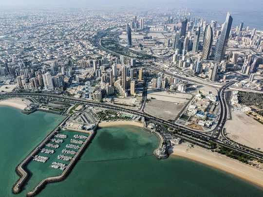 kuwait,visas,issuing,resumes,suspension