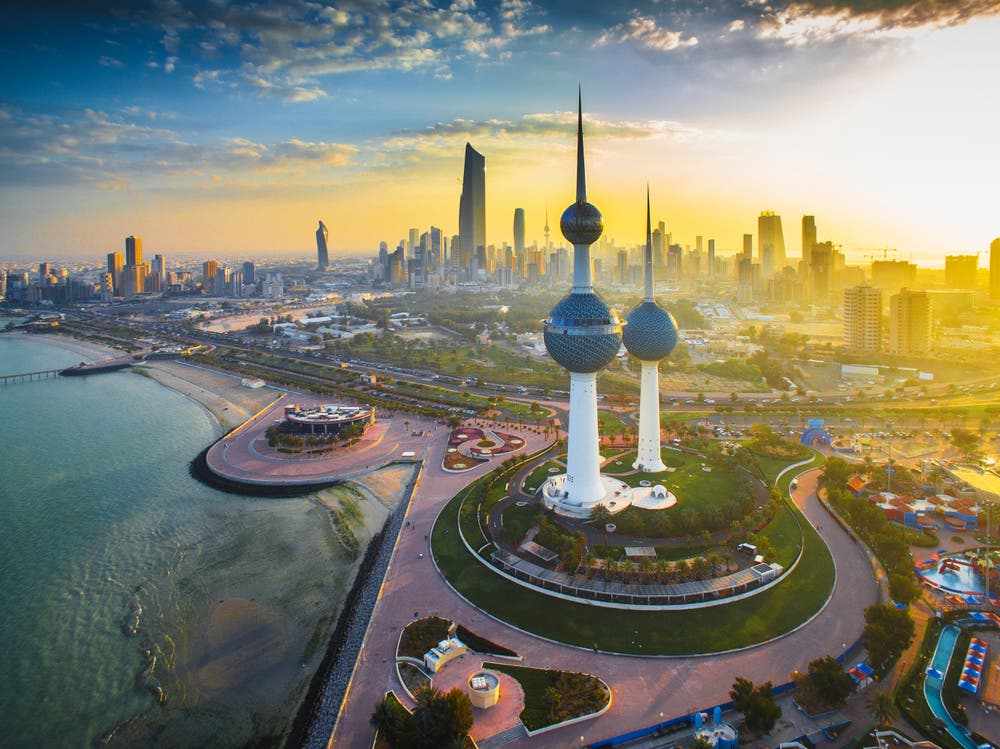 kuwait population plummets expats state