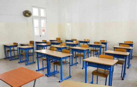 lebanese teachers flee financial crisis
