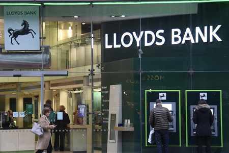 lloyds jobs britain banking group