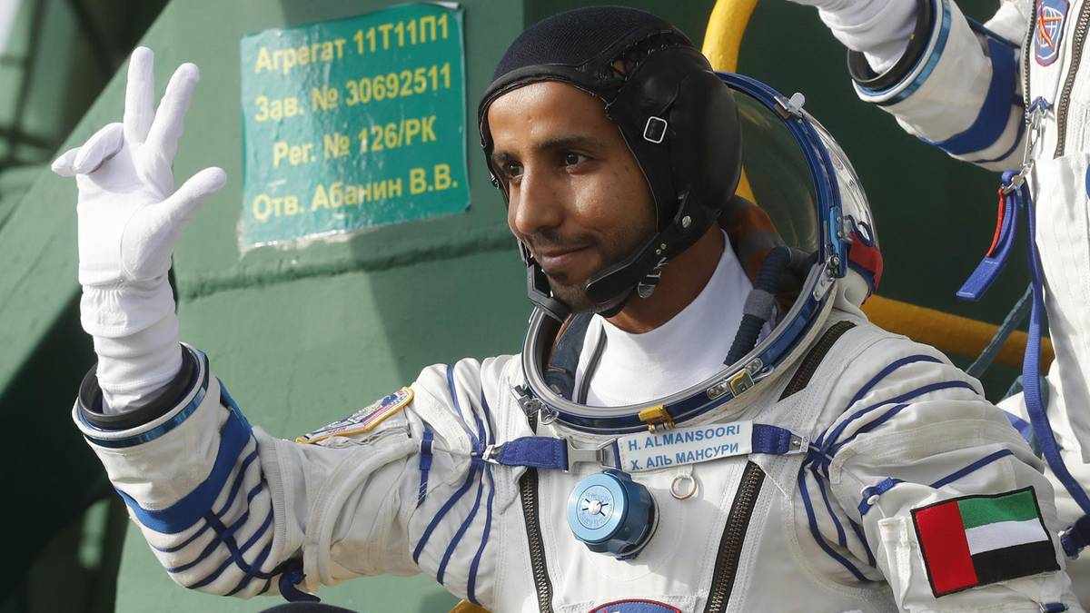 mansouri astronaut hazza nasa emirati