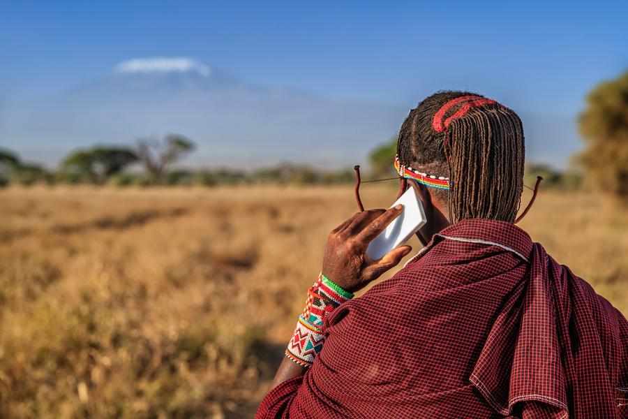 market,growth,amid,africa,smartphone