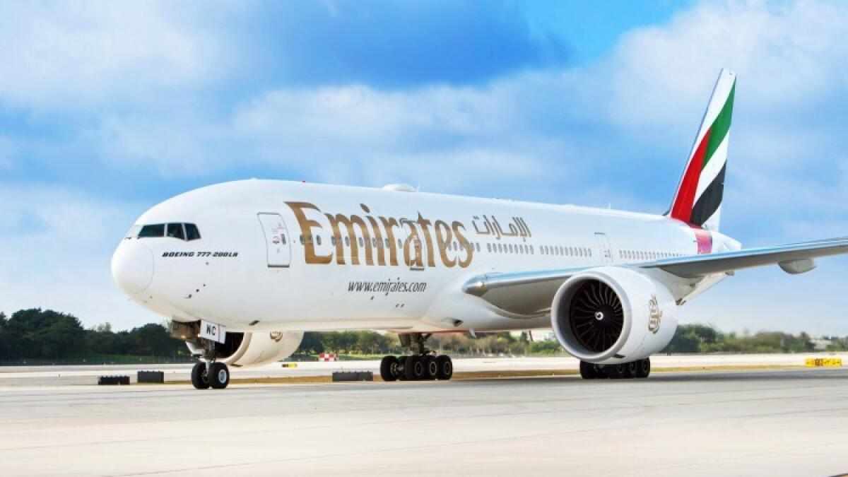 dubai,emirates,flights,mauritius,cyclone