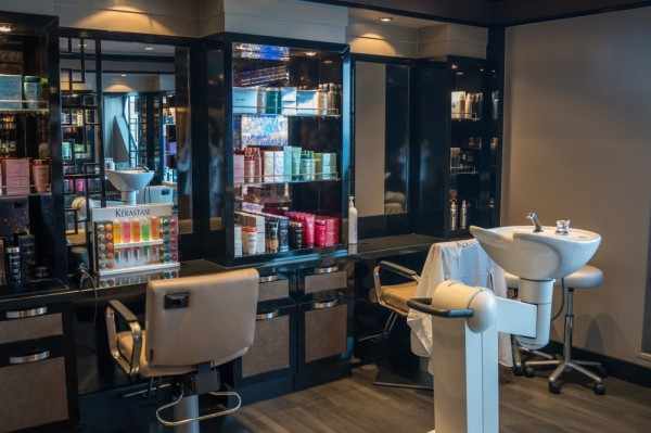 oman beauty salons preventative tools