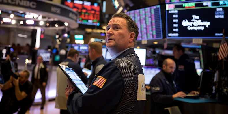 stocks,us,wave,around,concerns