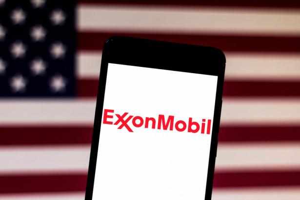 record,profit,exxon,oil,exxon