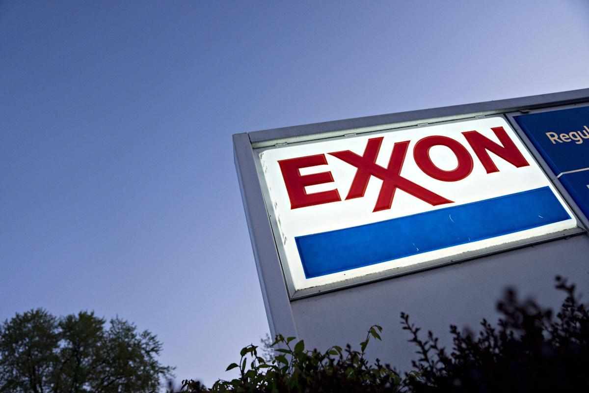 prices,profit,exxon,oil,surging