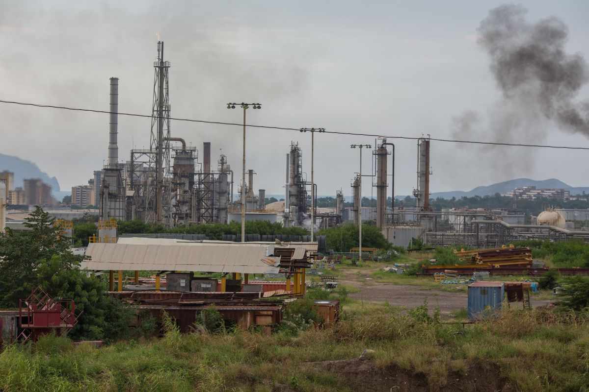 industry,recovery,venezuela,diminished,oil