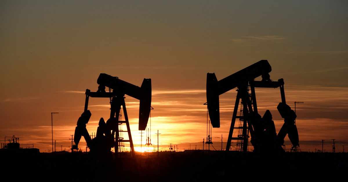 prices,advance,oil,inventories,reuters