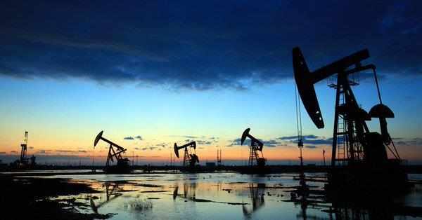 prices,oil,straight,gain,crude