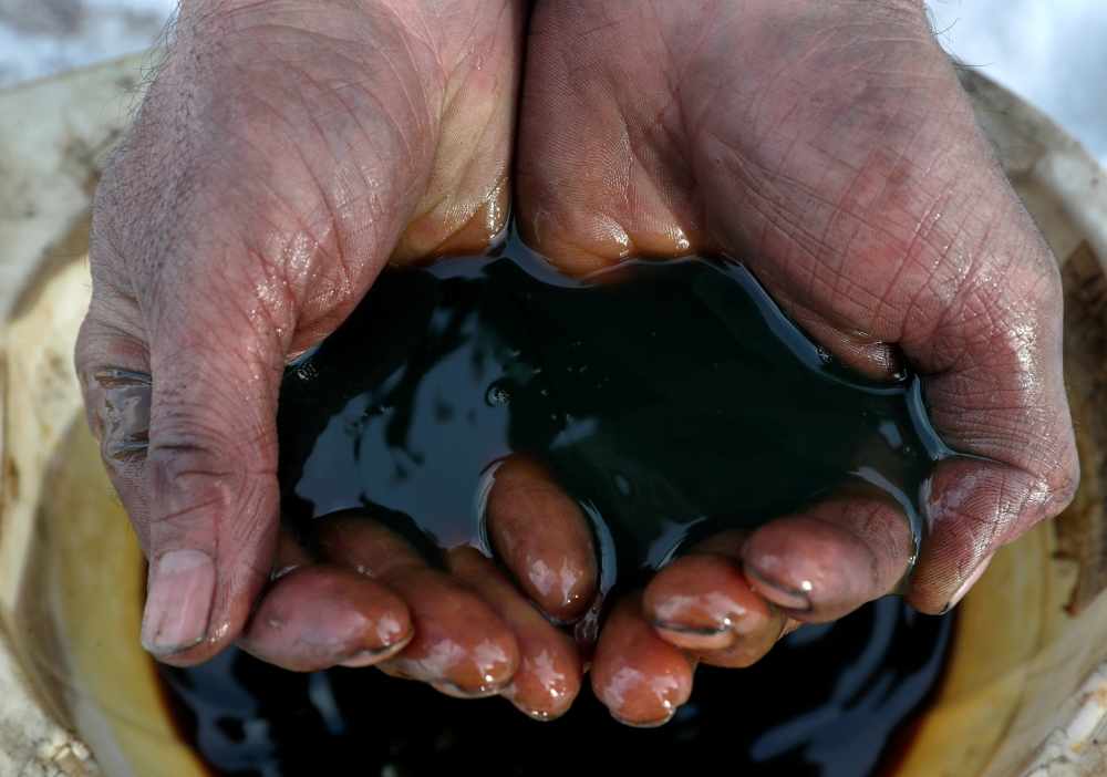 us,crude,shares,ban,oil